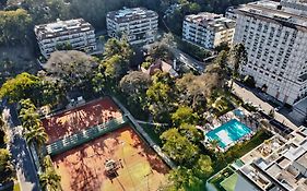 Granja Brasil - Lindo Studio - Com Piscina e Lazer - No Centro de Itaipava